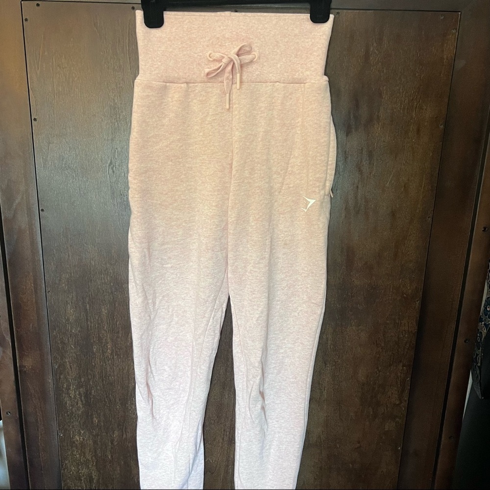 Gymshark Joggers! Size XS. Brand new condition. Light blush color